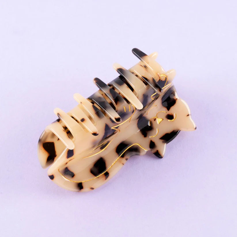 Tabby Cat Hair Claw