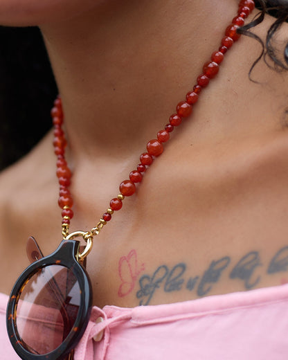 The O Necklace | Red Agate Ball Ball | Glasses Holder