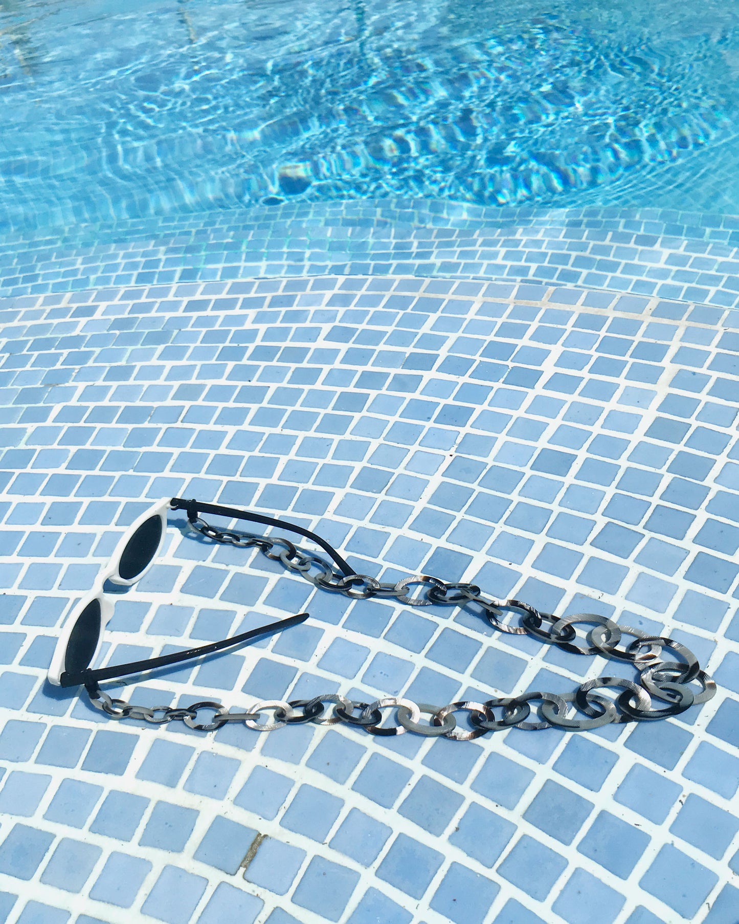 Smiley Chain | Moonlight Grey | Glasses Chain